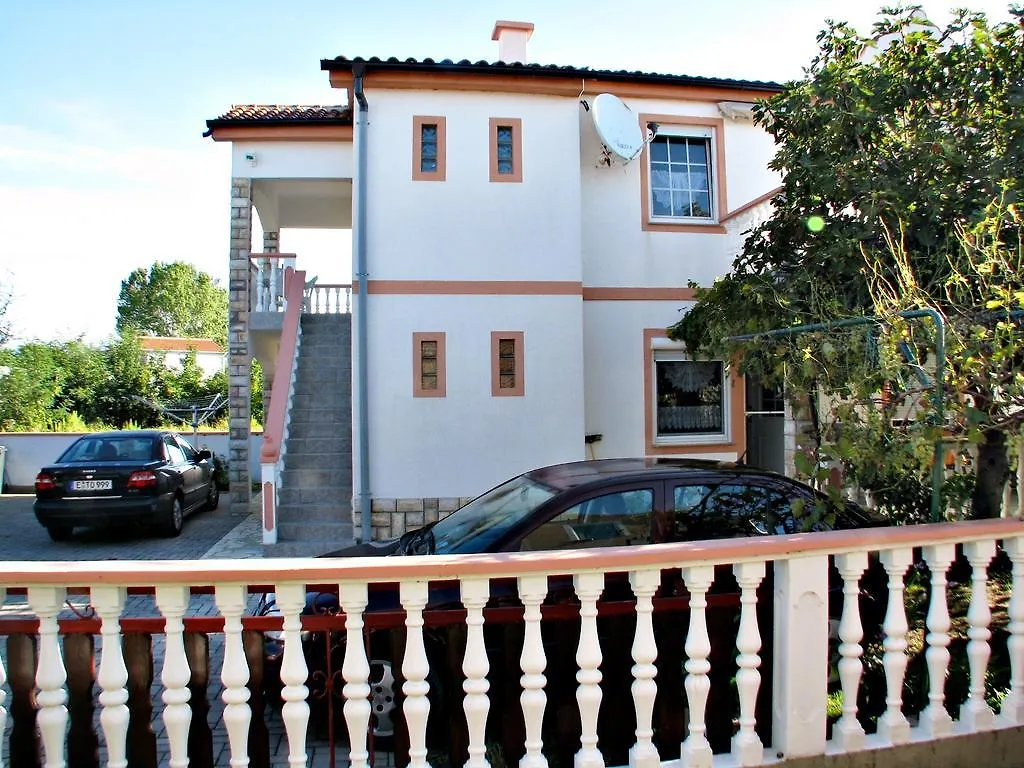 Apartments Galic Nin