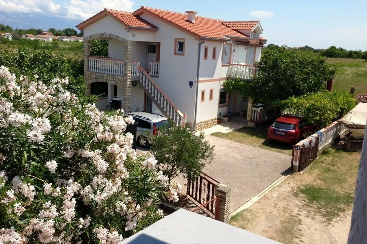 Apartments Galic Nin