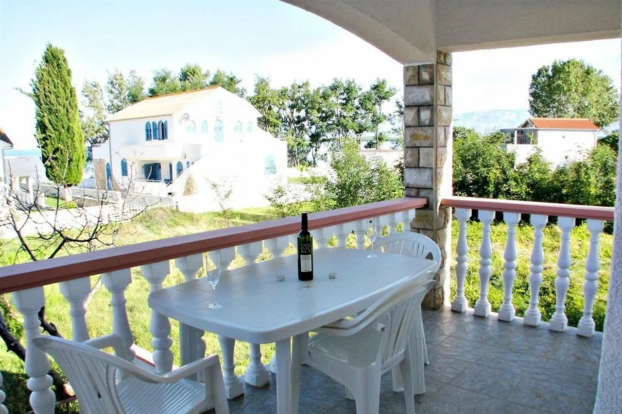 Apartments Galic Nin